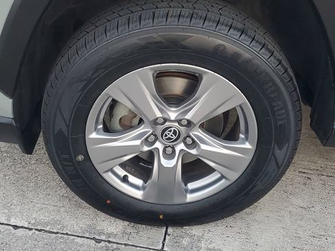 Certified 2023 Toyota RAV4 XLE w/ Convenience Package image 4
