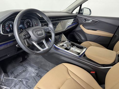 Used 2025 Audi Q7 3.0T Premium Plus w/ Premium Plus Package image 4