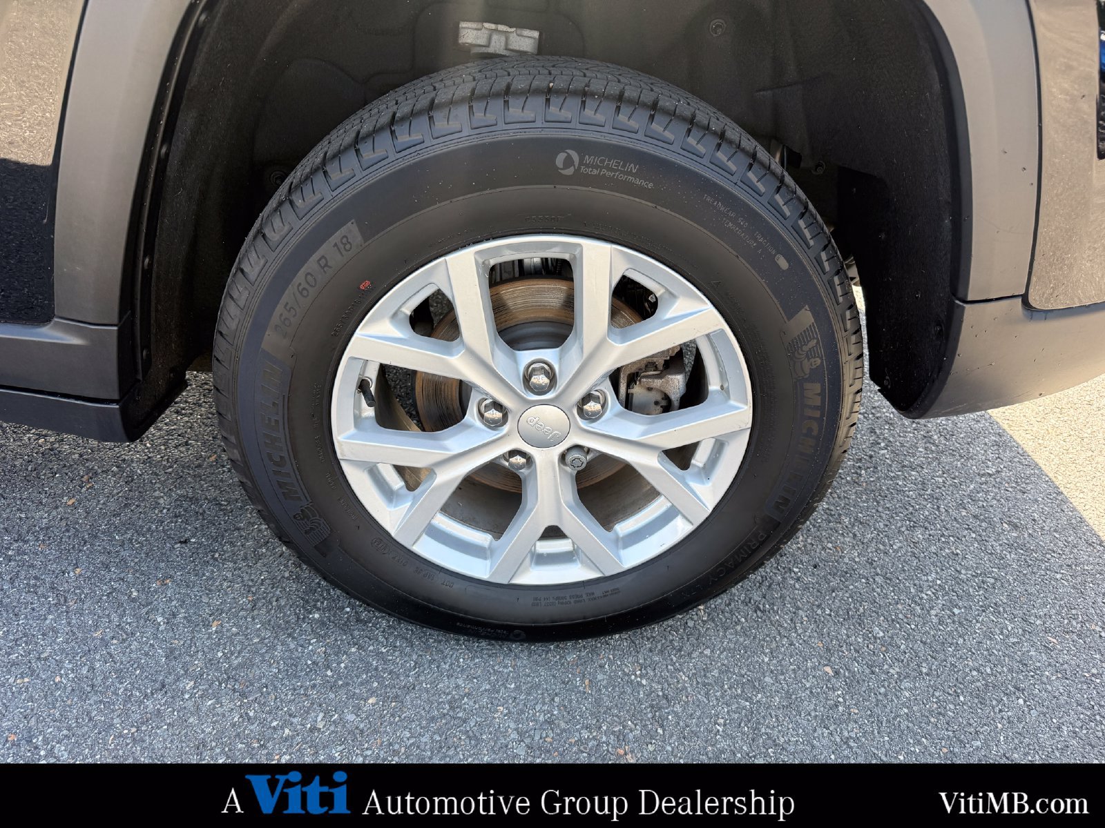 Used 2023 Jeep Grand Cherokee Limited AWD/4WD image 13
