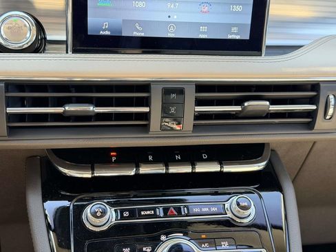 Used 2022 Lincoln Corsair FWD w/ Equipment Group 101A image 19