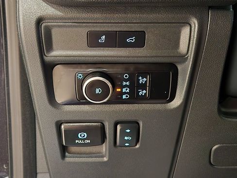 Used 2024 Ford Expedition Limited RWD image 42