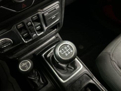 Used 2019 Jeep Wrangler Unlimited Sport S image 17