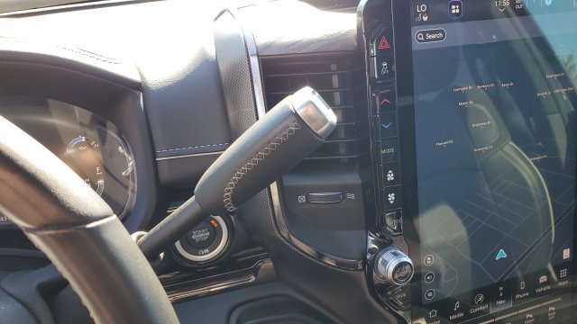 Used 2025 RAM 3500 Limited AWD/4WD image 19