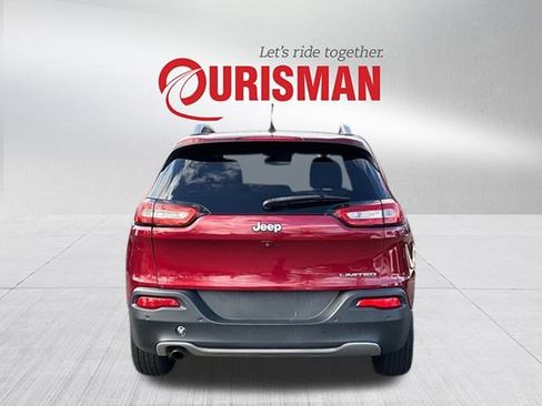 Used 2017 Jeep Cherokee Limited image 3