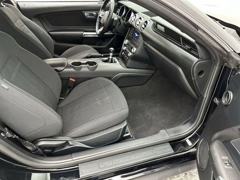 Used 2022 Ford Mustang Coupe RWD image 23