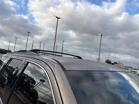 Used 2017 Chevrolet Tahoe LS w/ All-Season Package RWD image 10