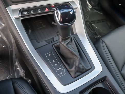 New 2025 Audi Q3 2.0T Premium image 26