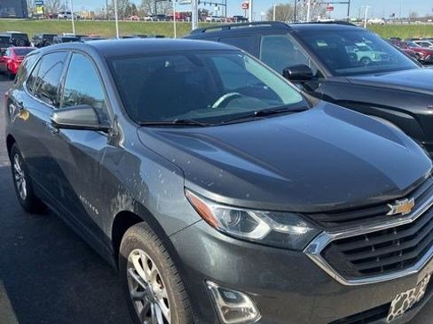 Used 2018 Chevrolet Equinox LT w/ LT Infotainment Plus Package image 4
