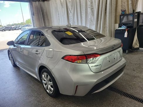 Used 2022 Toyota Corolla LE FWD image 4