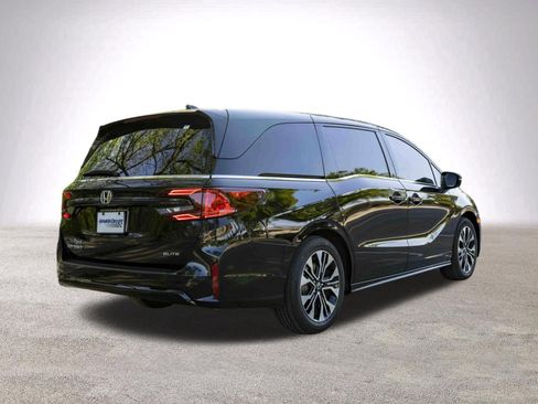 Used 2026 Honda Odyssey Elite image 9