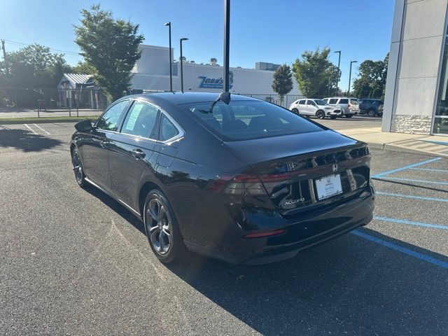 Certified 2023 Honda Accord EX image 6