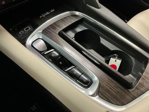 Used 2023 Buick Enclave Avenir w/ Avenir Technology Package image 23