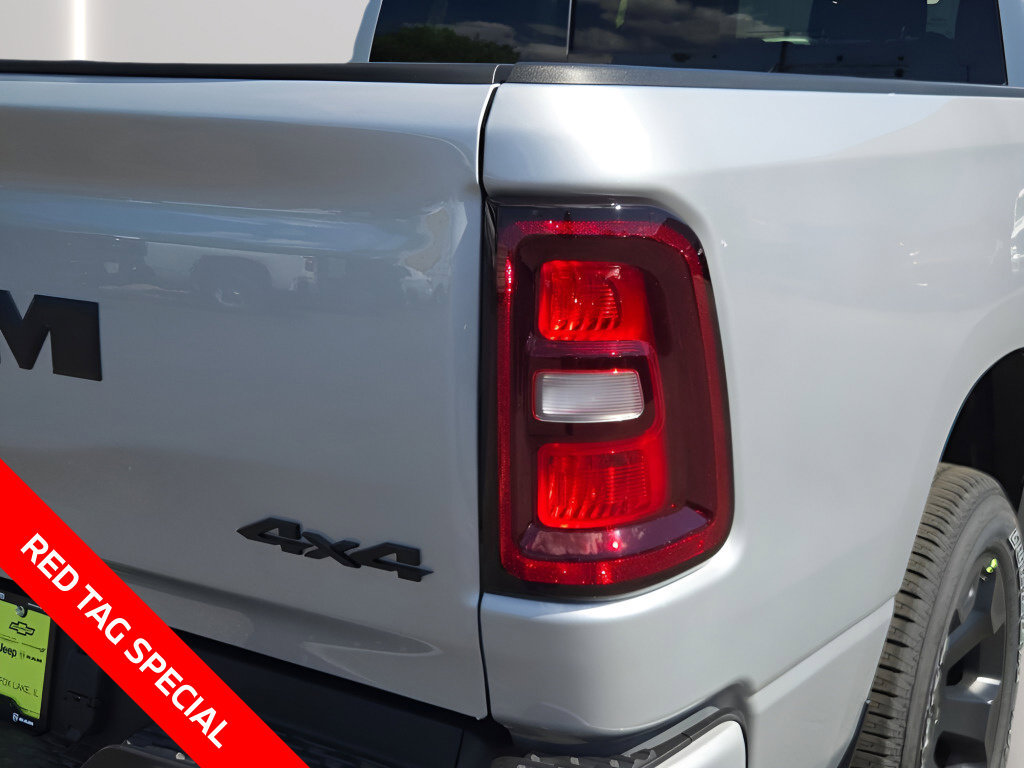 New 2026 RAM 1500 Express AWD/4WD image 7