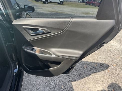 Used 2022 Chevrolet Malibu Premier image 22