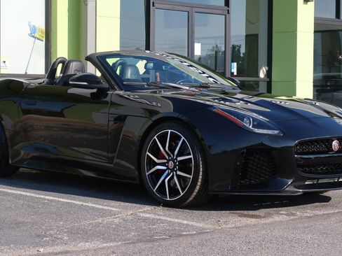 Used 2016 Jaguar F-TYPE R image 36