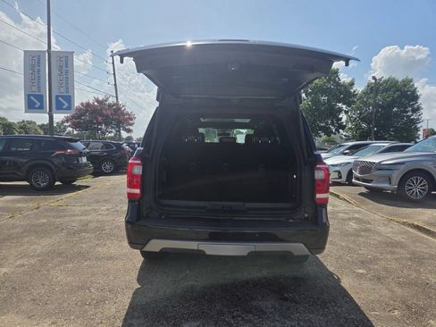 Used 2021 Ford Expedition XLT RWD image 30