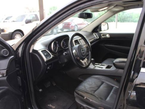 Used 2012 Jeep Grand Cherokee Laredo image 11