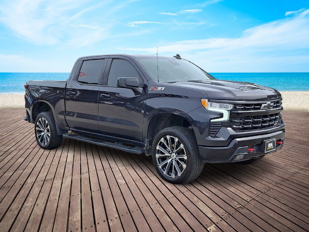 Used 2024 Chevrolet Silverado 1500 LT Trail Boss w/ Convenience Package II AWD/4WD image 3