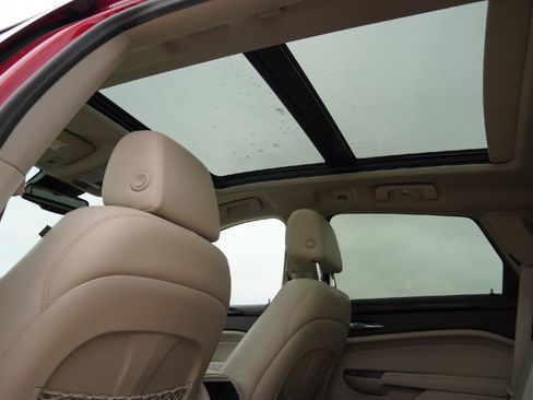 Used 2012 Cadillac SRX Luxury image 27