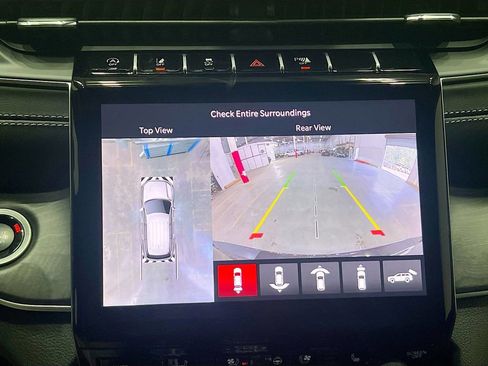 New 2025 Jeep Grand Cherokee Limited w/ Luxury Tech Group II image 37