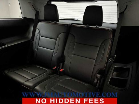 Used 2023 GMC Acadia AT4 w/ Technology Package AWD/4WD image 17