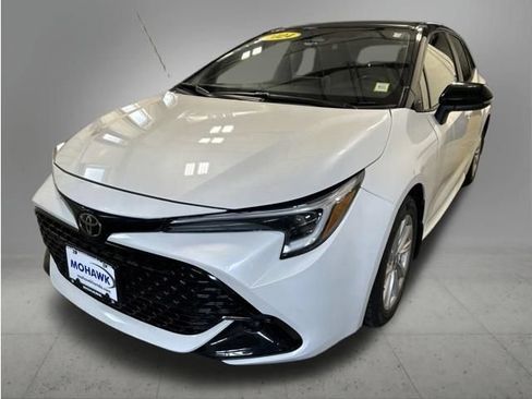 Used 2024 Toyota Corolla SE FWD image 1