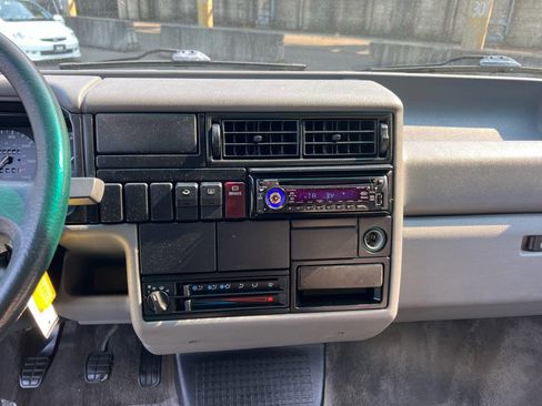 Used 1995 Volkswagen Eurovan Camper image 26
