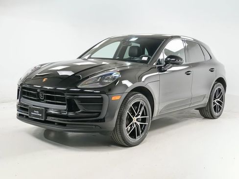 Used 2026 Porsche Macan AWD/4WD image 1