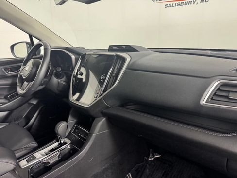 Used 2025 Subaru Ascent Limited w/ Popular Package #1 AWD/4WD image 36