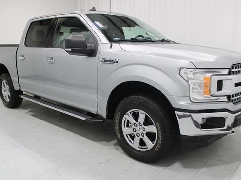 Used 2020 Ford F150 XLT w/ Equipment Group 302A Luxury AWD/4WD image 4