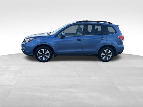 Used 2018 Subaru Forester 2.5i Limited image 2