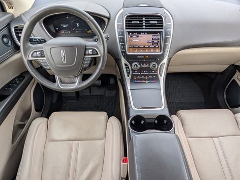 Used 2019 Lincoln Nautilus Reserve image 6