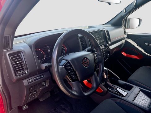 Used 2022 Nissan Frontier PRO-4X AWD/4WD image 9