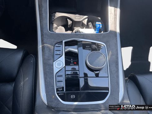 Used 2025 BMW X5 xDrive40i w/ Climate Comfort Package AWD/4WD image 16