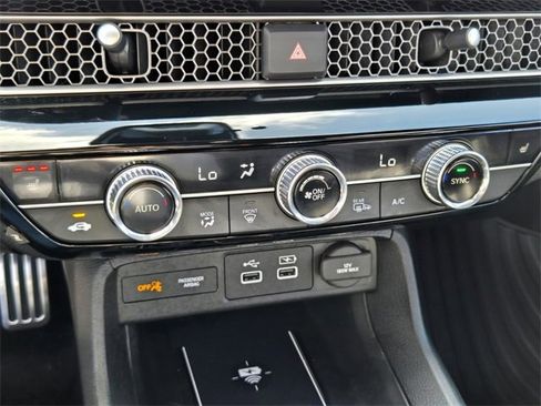 Used 2022 Honda Civic Sport Touring image 17