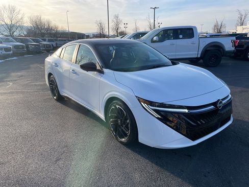 New 2026 Nissan Sentra SR image 3