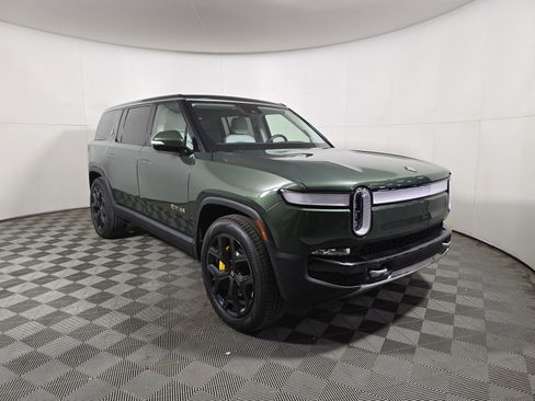 Used 2023 Rivian R1S Adventure AWD/4WD image 7