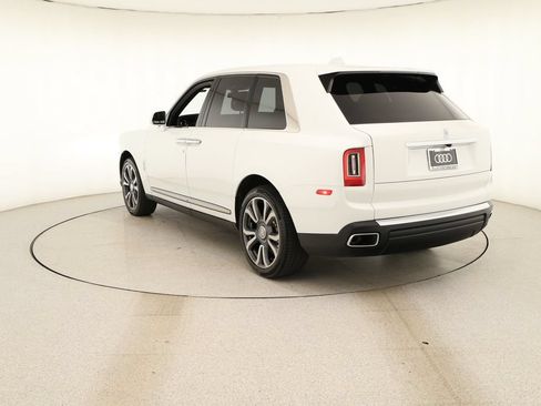 Used 2024 Rolls-Royce Cullinan w/ Cullinan Package AWD/4WD image 4