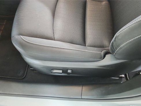 Used 2023 Nissan Altima 2.5 SV FWD image 11