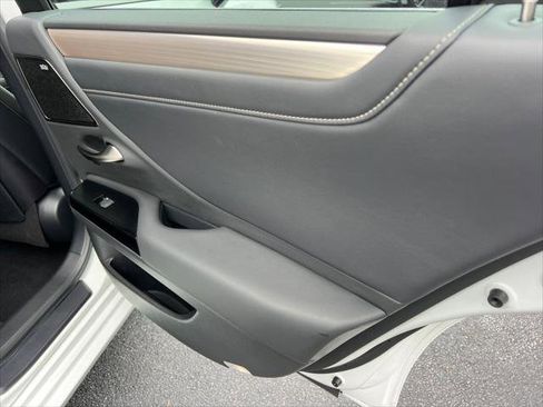 Certified 2024 Lexus ES 300h F Sport w/ Accessory Package (Z2) image 17