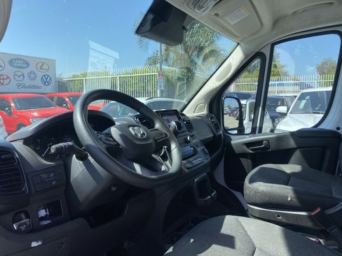 Used 2023 RAM ProMaster 2500 FWD image 15