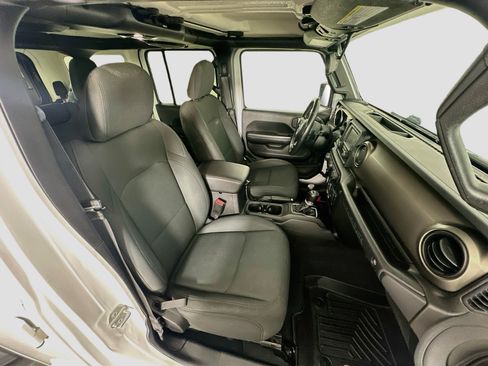 Used 2019 Jeep Wrangler Unlimited Sport S AWD/4WD image 31