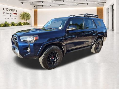 Used 2024 Toyota 4Runner TRD Off-Road Premium AWD/4WD image 4