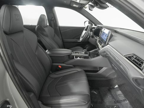 New 2026 Lexus TX 500h AWD image 17