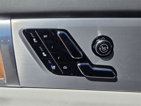 New 2026 Cadillac Vistiq Sport w/ LPO, Floor Liner Package image 22