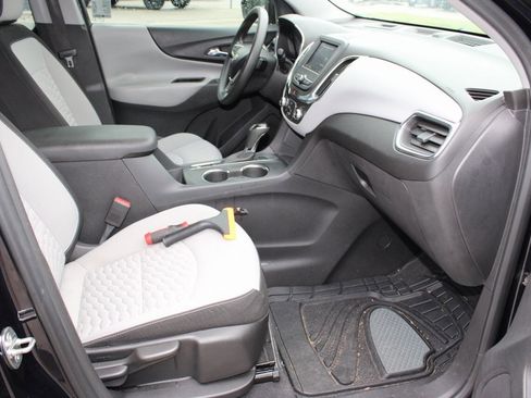 Used 2020 Chevrolet Equinox LS image 16