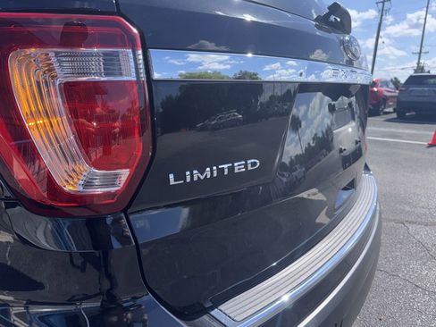 Used 2019 Ford Explorer Limited w/ Class III Trailer Tow Package FWD image 8