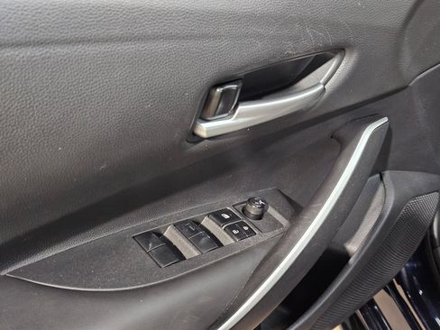 Used 2025 Toyota Corolla SE FWD image 21