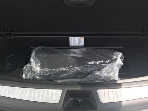Used 2024 Cadillac XT6 Sport w/ LPO, Onyx Lite Package AWD/4WD image 40
