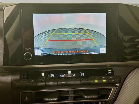 Used 2025 Toyota Camry SE FWD image 25